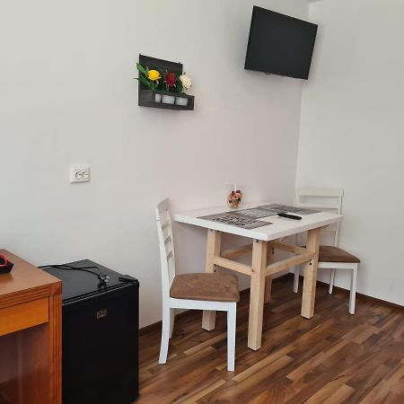 באלוטשטי Luca'S Studio 3 ,Close To Therme Bucharest, Airport Otopeni מראה חיצוני תמונה