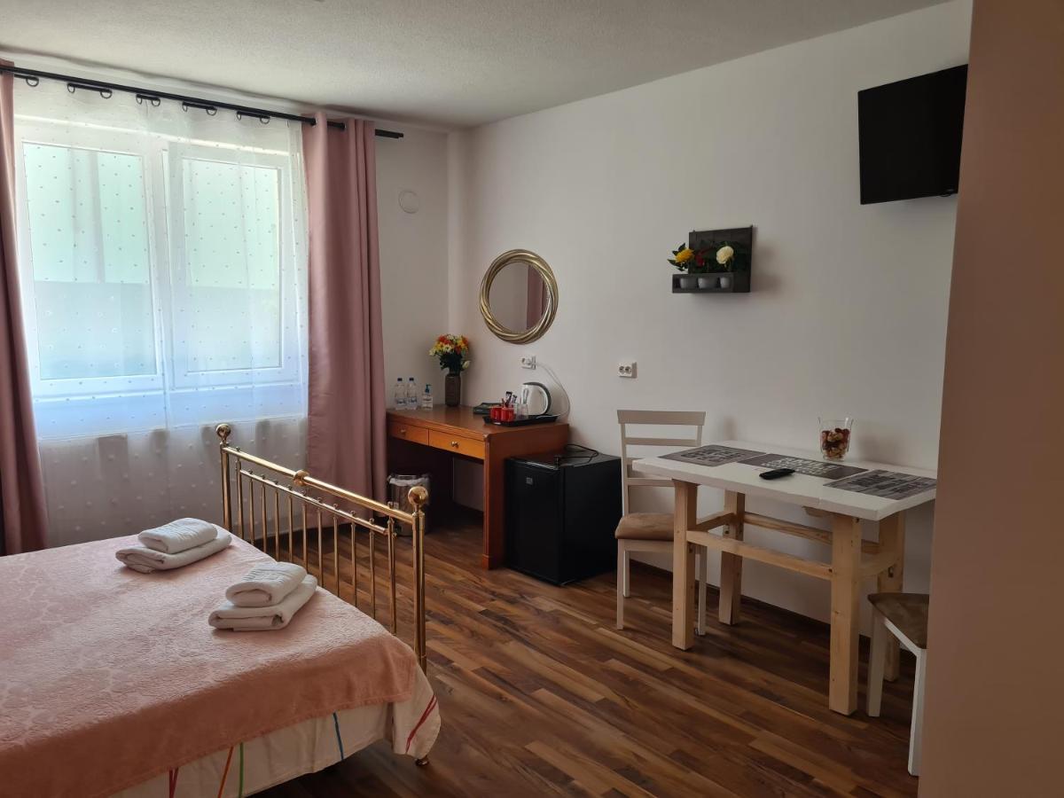 באלוטשטי Luca'S Studio 3 ,Close To Therme Bucharest, Airport Otopeni מראה חיצוני תמונה